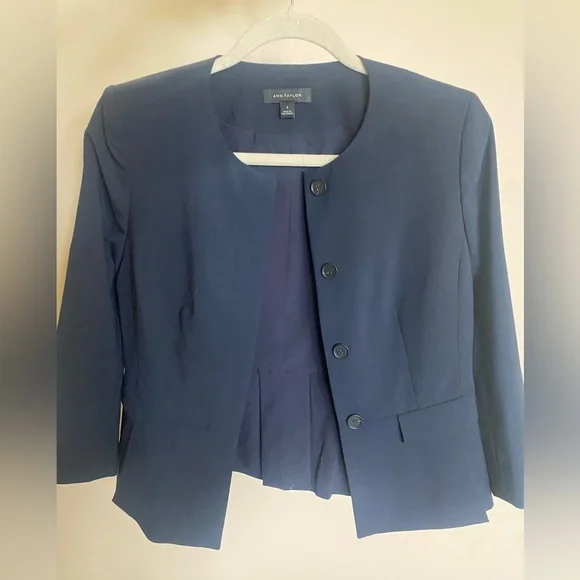 Ann Taylor Women's Navy SUIT SET - Jacket and Skirt - Picture 2 of 6